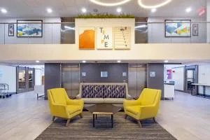 Holiday Inn Express & Suites Phoenix - Tempe by IHG - Marlborough Park