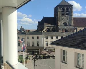 El Circo Foch, Hyper Centre