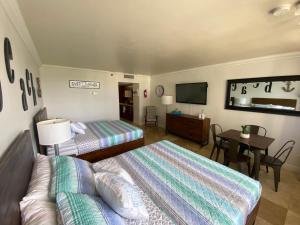 Beachfront condo in Miami!