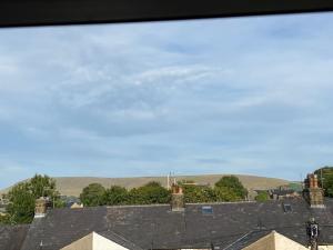 Cheerful and spacious 3 bed home in Clitheroe