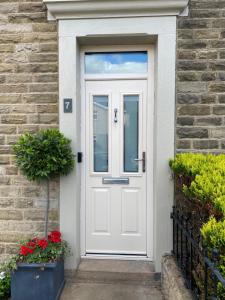 Cheerful and spacious 3 bed home in Clitheroe