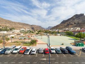 View Valley Mogan Beach