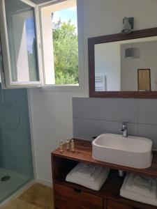 B&B / Chambres d'hotes LA BASTIDE D'ALIX : photos des chambres