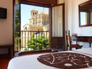 Hospedium Hotel Juan II - Entrala