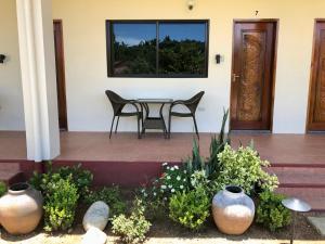 Strutz Art Garden Resort