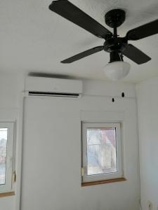 Holiday house with WiFi Novi Vinodolski - 12241