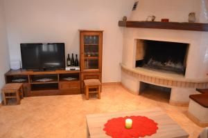 Apartments with parking space Banjol, Rab - 12256