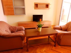 Apartments with parking space Kampor, Rab - 12273