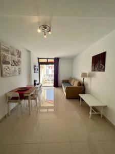 Apartment 409 El Carmen