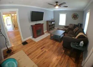 Harper Two Bedroom House in Historic Loveland - Maineville