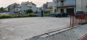 Apartments with a parking space Kastel Kambelovac, Kastela - 12369
