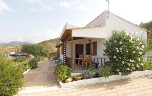 One-Bedroom Apartment with Sea View (2 Adults)