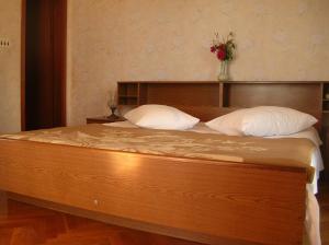 Apartments with parking space Brodarica, Sibenik - 12405