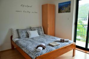 Apartments with a parking space Drvenik Donja vala, Makarska - 12297