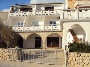 Apartments by the sea Metajna, Pag - 12443 