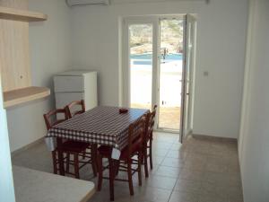 Apartments by the sea Metajna, Pag - 12443