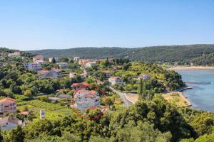 Apartments and rooms by the sea Kampor, Rab - 12473 - 3hvězdičkové hotely ve městě Rab