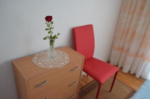 Apartments with a parking space Pirovac, Sibenik - 12508