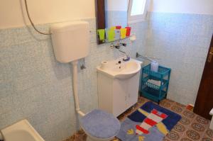 Apartments with a parking space Pirovac, Sibenik - 12508