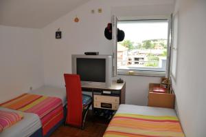 Apartments with a parking space Zadar - 12514