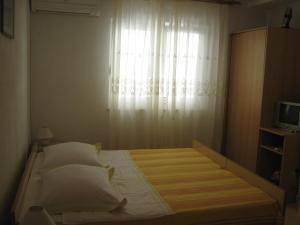 Apartments with WiFi Baska Voda, Makarska - 12509