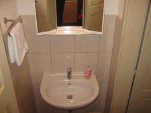 Apartments with WiFi Baska Voda, Makarska - 12509