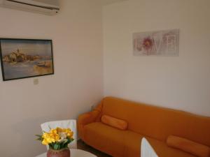 Apartments with a parking space Baska Voda, Makarska - 12543