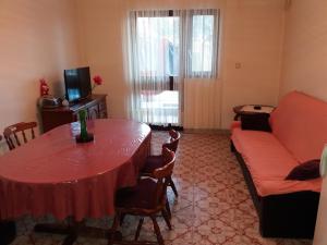 Apartments with a parking space Biograd na Moru, Biograd - 12544