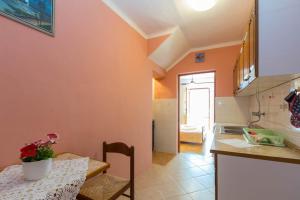 Apartments by the sea Mali Losinj (Losinj) - 12634