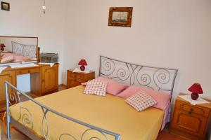 One-Bedroom Apartment with Terrace and Sea View room in Apartments by the sea Poljica Trogir - 12653