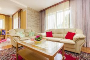 Holiday house with a parking space Vodice - 12654