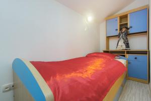 Holiday house with a parking space Vodice - 12654