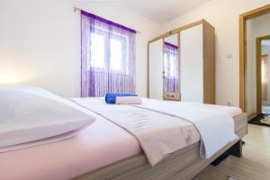 Holiday house with a parking space Vodice - 12654