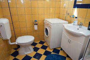 Apartments with a parking space Podstrana, Split - 12664