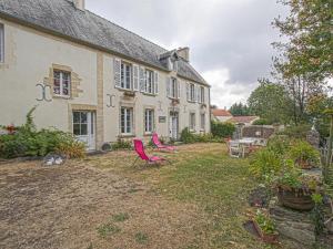 Maisons de vacances Spacious holiday home in Tracy sur Mer with garden : photos des chambres