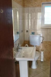 Family-friendly apartments with swimming pool Vinisce, Trogir - 12676