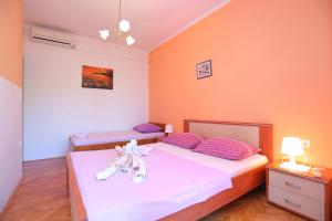 Apartments by the sea Duce, Omis - 12687