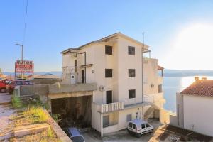 Apartments by the sea Stanici, Omis - 12723