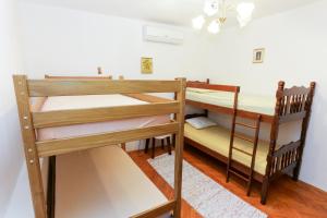 Holiday apartments Split - 12749