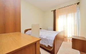 Apartments with a parking space Vlasici, Pag - 12766