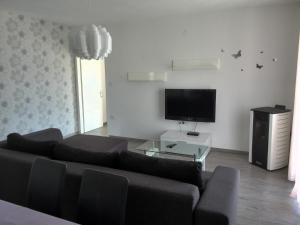 Apartments and rooms with a swimming pool Kampor, Rab - 12773