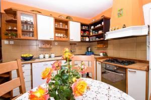 Apartments with a parking space Okrug Gornji, Ciovo - 12802