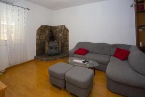 Apartment Podgora 12816a