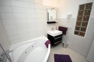 Family friendly house with a swimming pool Mlini, Dubrovnik - 12828