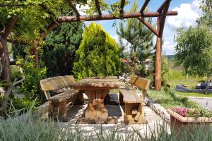 Rooms with a parking space Grabovac, Plitvice - 12835