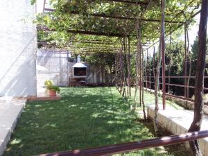 Apartments by the sea Zaostrog, Makarska - 12935