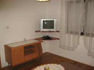 Apartments with parking space Vodice - 12926