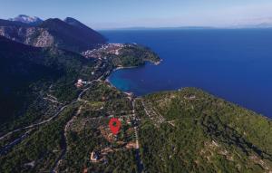 Secluded house with a parking space Trpanj Peljesac 13059