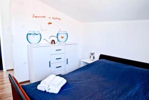 Apartments with a parking space Novi Vinodolski - 13098