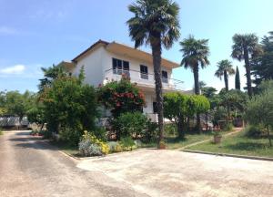 Apartments by the sea Umag - 13111 